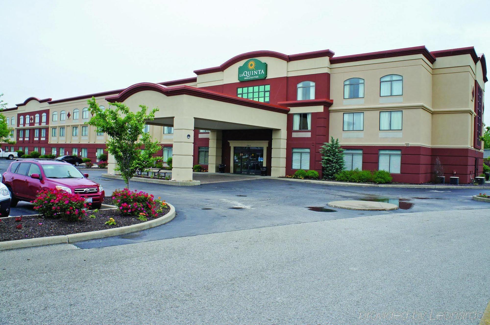 Holiday Inn Express St. Louis Arpt - Maryland Hgts, An Ihg Hotel Maryland Heights Exterior photo